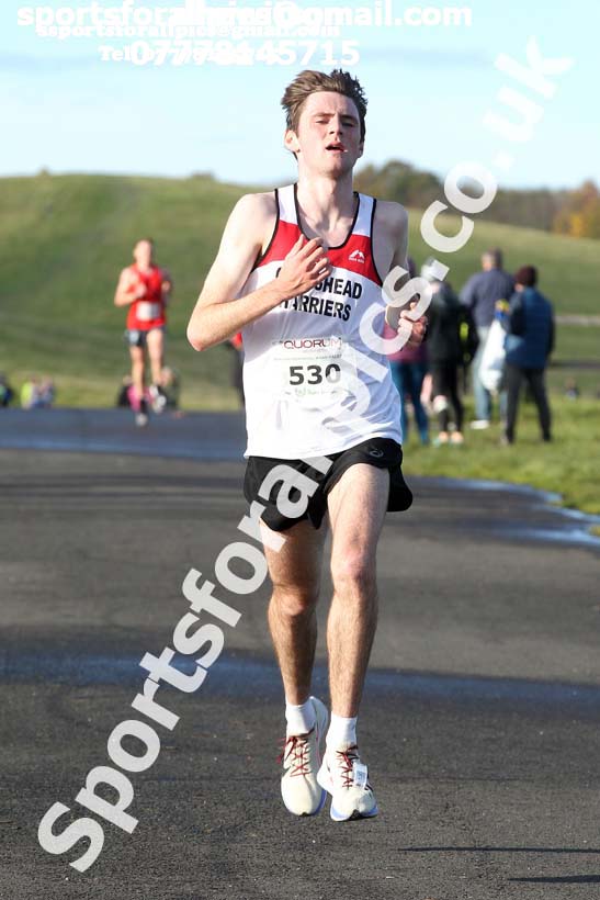 Senior men and women, Heaton Memorial 10k Road Race, Town Moor, Newcastle.  Photo: David T. Hewitson/Sports for All Pics